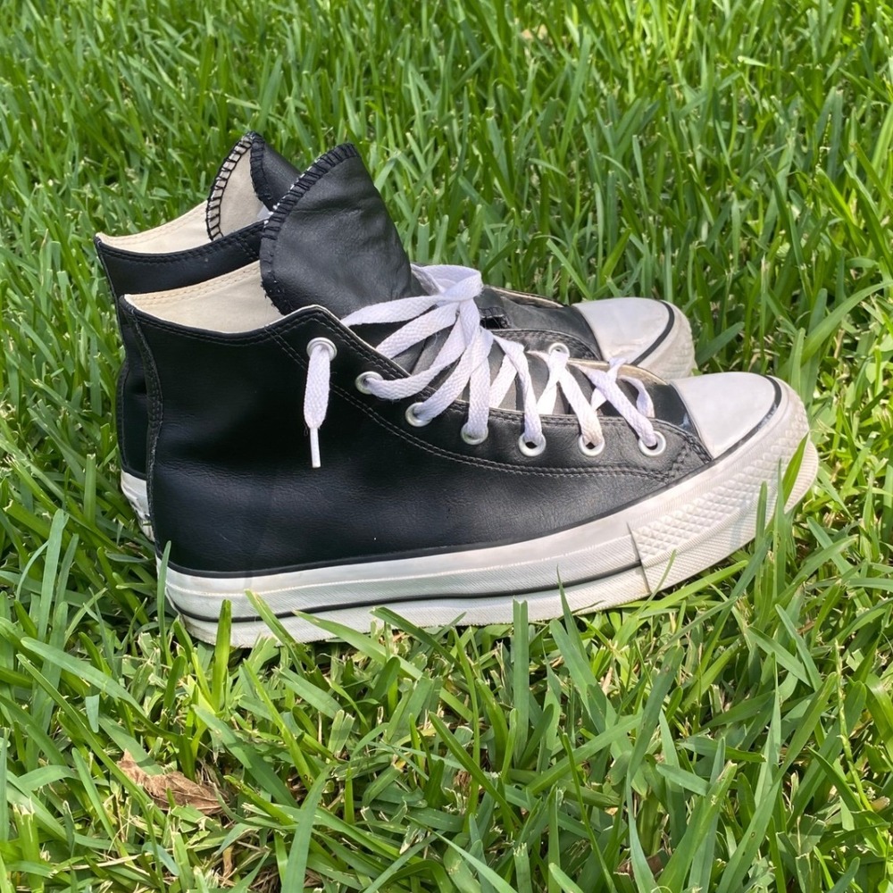 Converse Chuck Taylor All Star High Top Black Leather Sneakers 561675C Size 10.5 - Picture 3 of 10